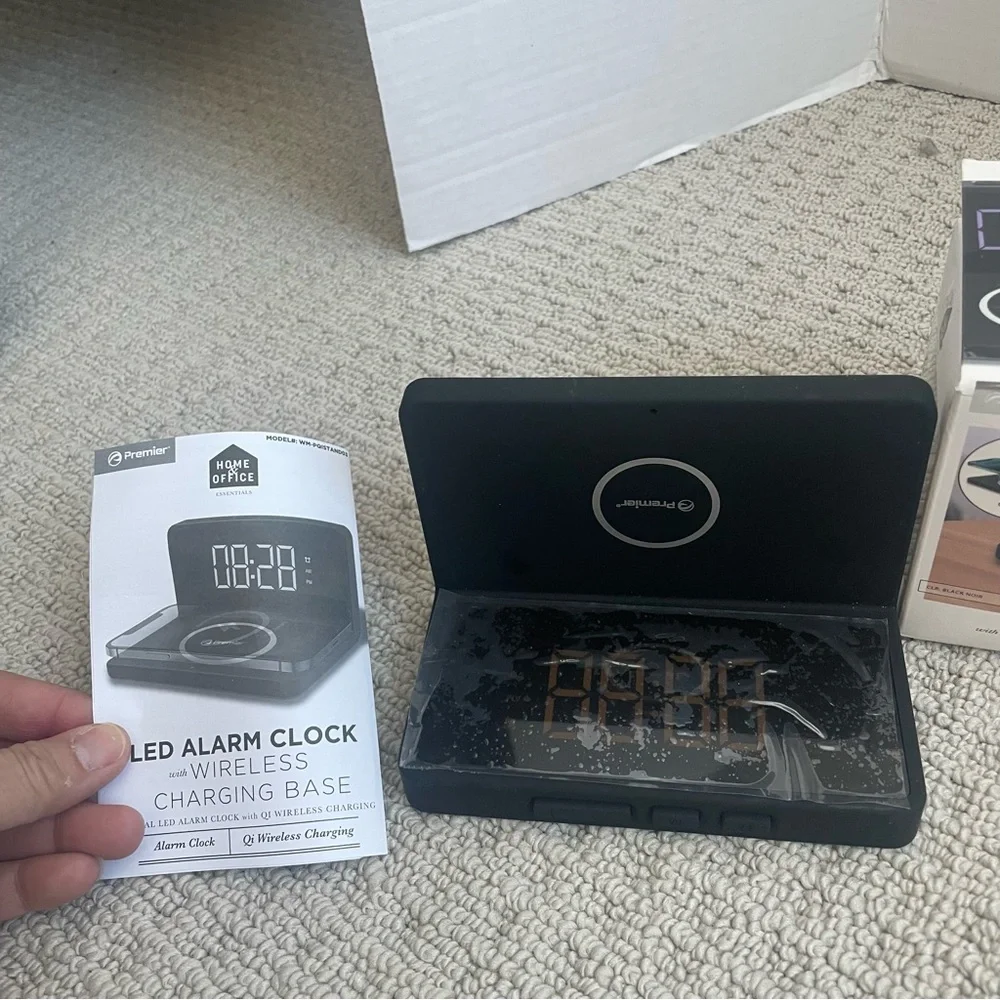 2 new LED alarm clock with wireless charging base